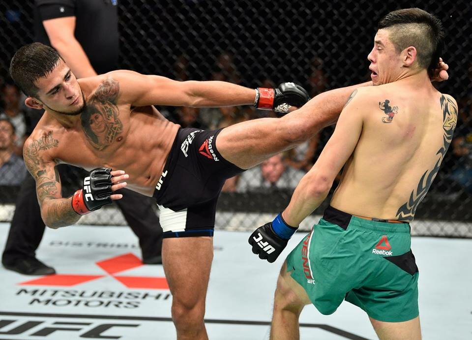 Pettis começa mal e vence Moreno de virada - Foto: UFC/Divulgação