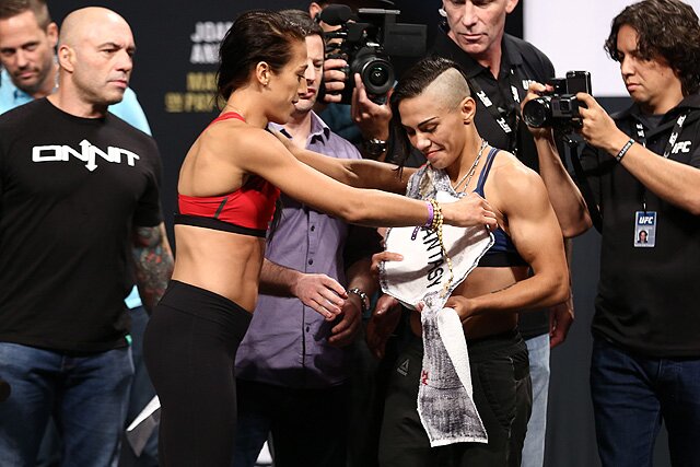 Joanna provoca a brasileira - Foto: Dave Mandel/Sherdog